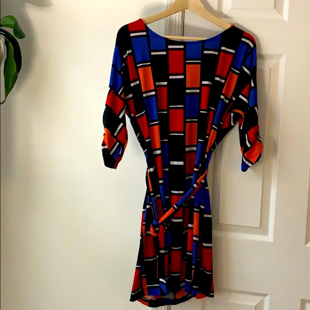 Multicolored dress with belted waist tie